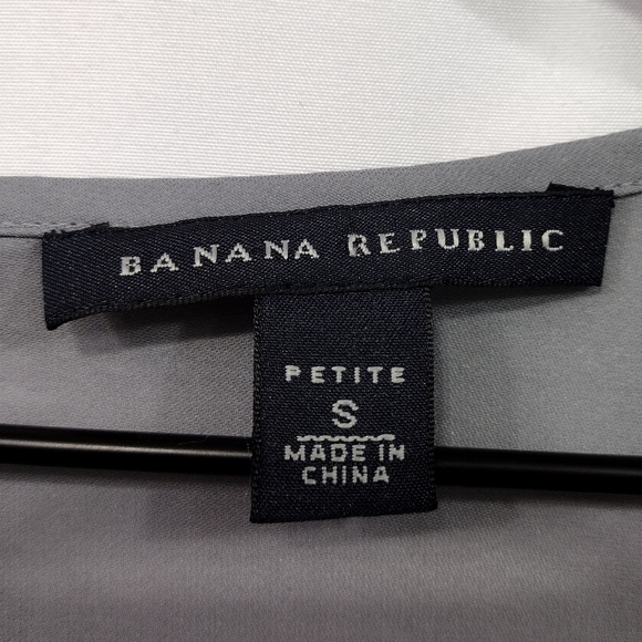 Banana Republic 100% Silk Blouse Women's PS Gray Green Boho Retro 90s Y2K Artsy - Picture 7 of 8